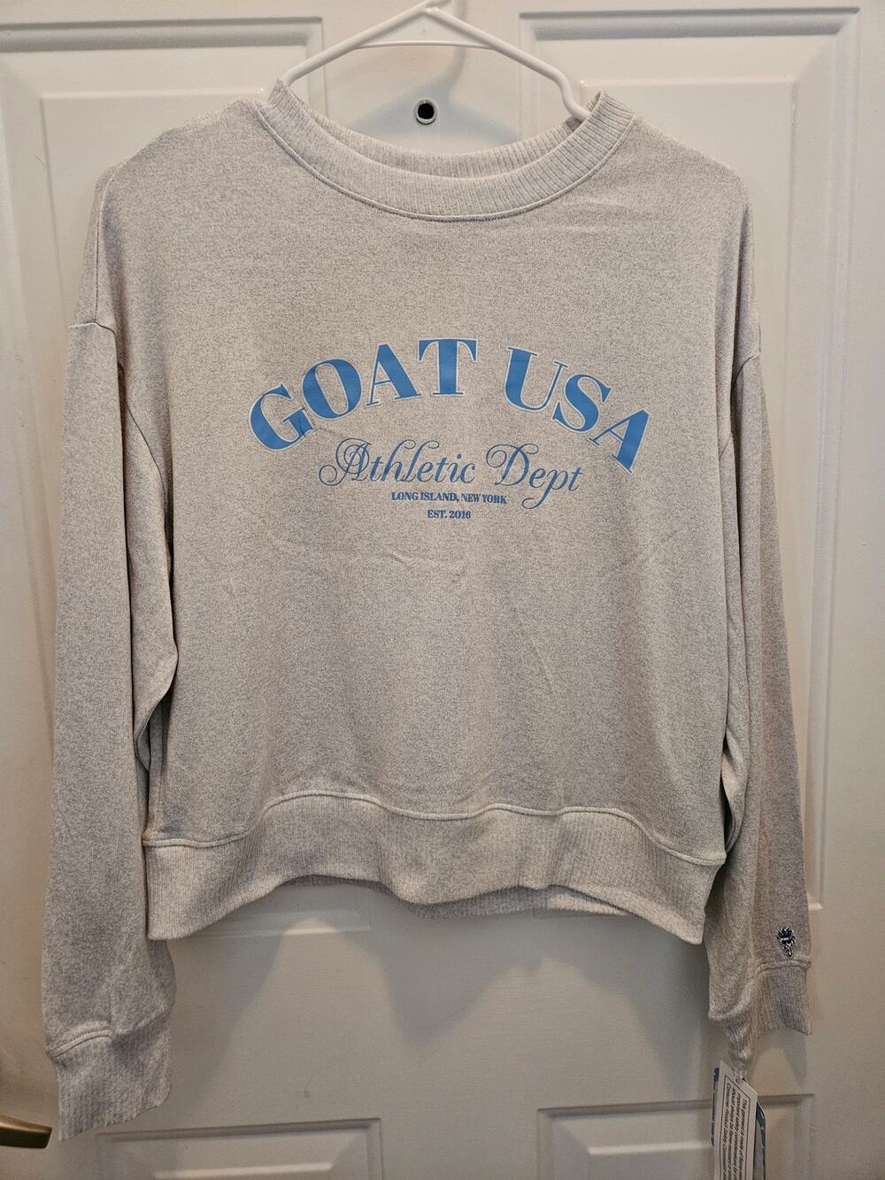 NWT GOAT USA Athletic Dept Long Island NY SMALL Pullover 95%Poly 5% Spandex